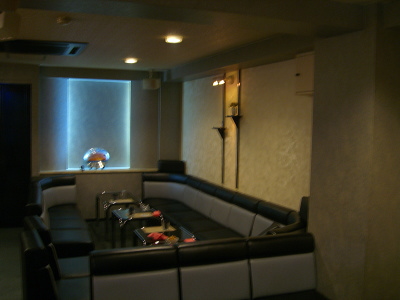 ラウンジ施工前４